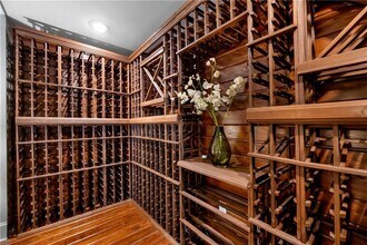 582 St Charles Ave NE in Atlanta, GA - Building Photo - Building Photo