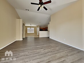 24484 N Shelton Way in Florence, AZ - Building Photo - Building Photo