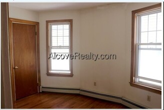 27 Princeton St in Medford, MA - Building Photo - Building Photo