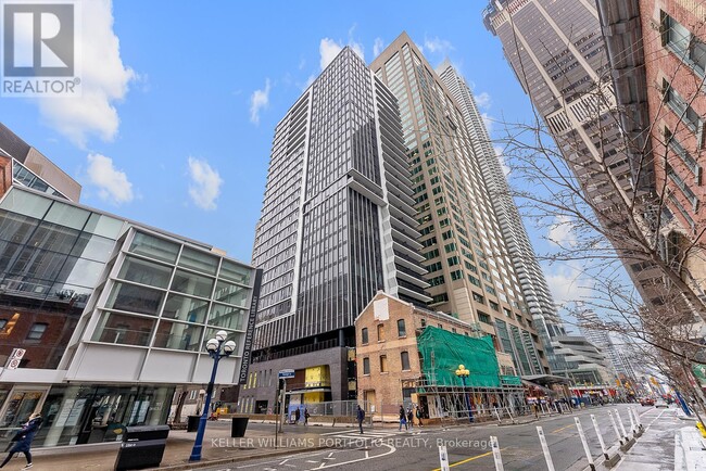 771-771 Yonge St
