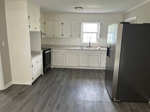 222 Reynolds St in Augusta, GA - Foto de edificio - Building Photo