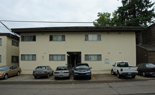 The Tiki Apartments in Eugene, OR - Building Photo - Building Photo