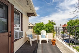 28 Walnut E St, Unit 2 in Long Beach, NY - Building Photo - Building Photo