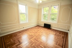 202 Marine Ave, Unit B1 in Brooklyn, NY - Building Photo