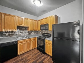 585 McWilliams Rd SE in Atlanta, GA - Building Photo - Building Photo