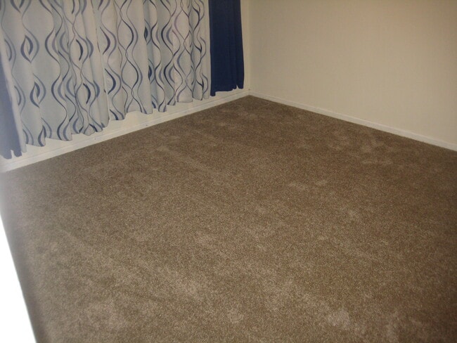 467 S Downey Rd, Unit H in Los Angeles, CA - Building Photo - Building Photo