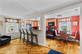 6 Hammond St in Newport, RI - Foto de edificio - Building Photo