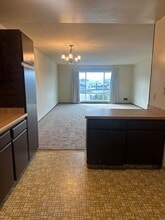 273 S Parkview Ave in Daly City, CA - Building Photo - Building Photo