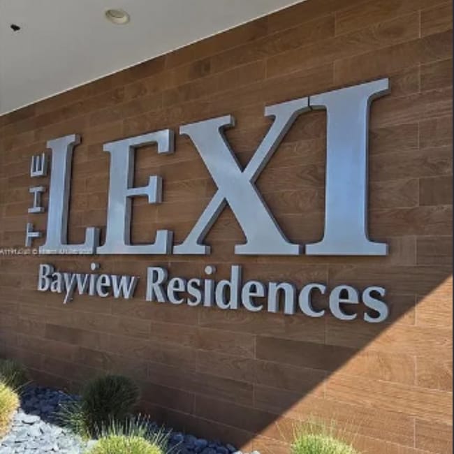 7901 Hispanola Ave, Unit 607 in North Bay Village, FL - Foto de edificio - Building Photo