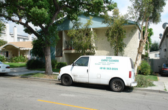 468 E Providencia Ave in Burbank, CA - Building Photo - Building Photo