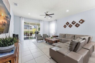 8914 Zurich Ln in Kissimmee, FL - Building Photo - Building Photo