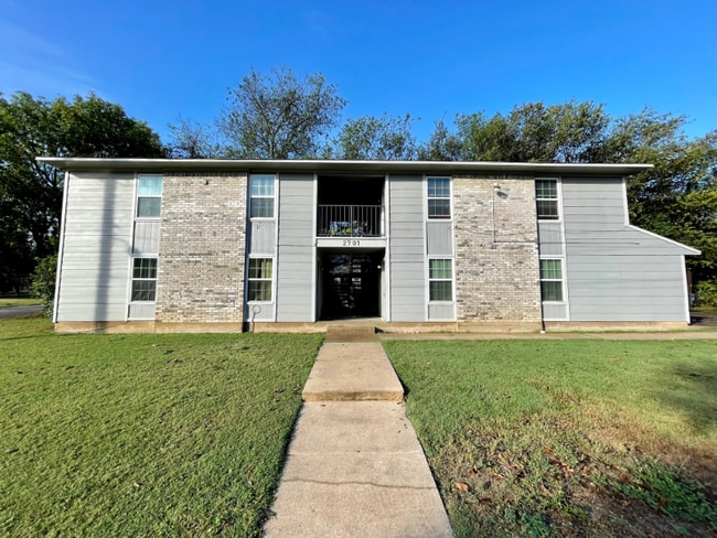 2701 Colonial Ave in Waco, TX - Building Photo - Building Photo