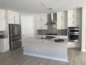 39 Desert Ivy Ln in Henderson, NV - Building Photo - Building Photo