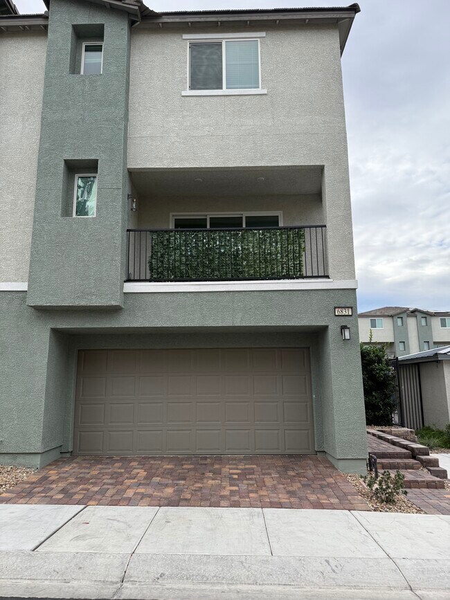 6831 Truffle Gray St in Las Vegas, NV - Building Photo - Building Photo