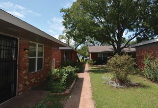 Cedar Apartments in Holliday, TX - Building Photo - Building Photo