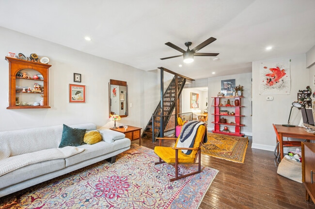 2034 E Huntingdon St in Philadelphia, PA - Building Photo - Building Photo