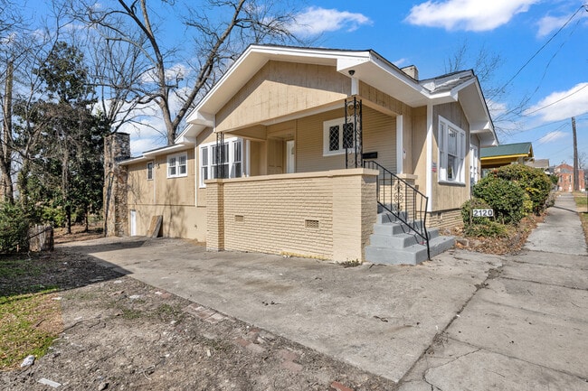 2120 Pike Rd in Birmingham, AL - Building Photo - Building Photo