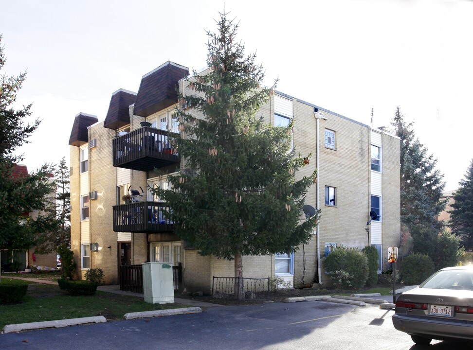 640 Piper Ln in Prospect Heights, IL - Building Photo