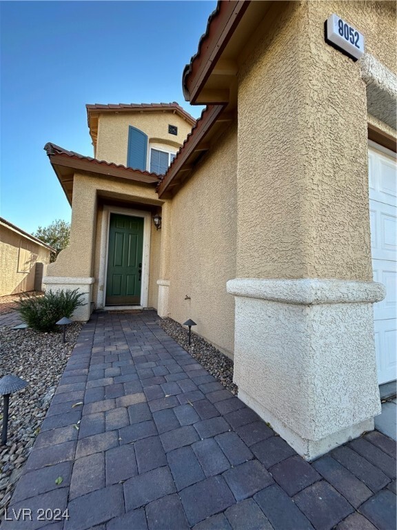 9052 Manalang Rd in Las Vegas, NV - Building Photo - Building Photo