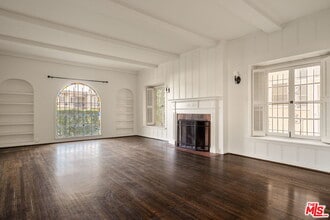 1201 S Crescent Heights Blvd in Los Angeles, CA - Building Photo - Building Photo