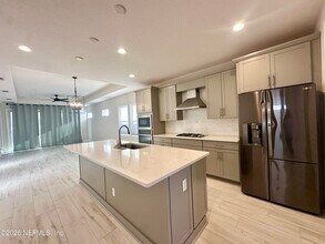 10219 Innovation Way in Jacksonville, FL - Building Photo - Building Photo