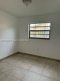 17840 SW 105th Ave in Miami, FL - Building Photo - Building Photo