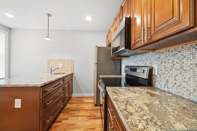 6940 Torresdale Ave in Philadelphia, PA - Building Photo - Building Photo