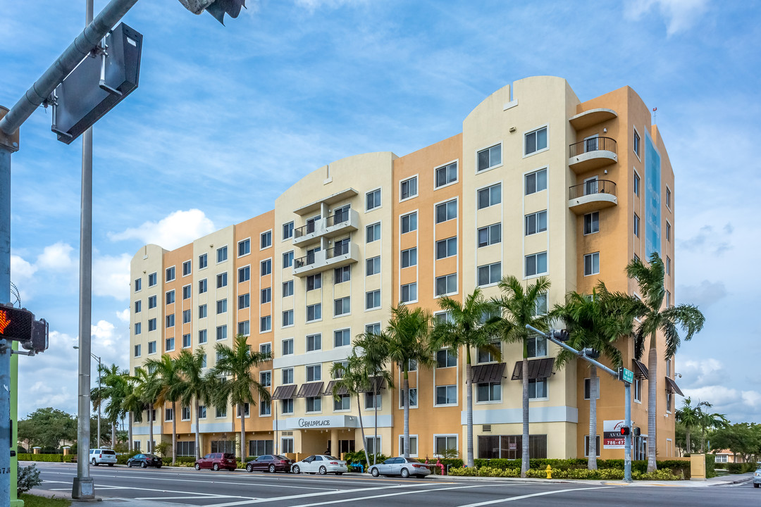 Coral Place in Miami, FL - Foto de edificio