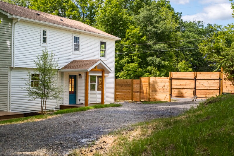 5917 US-44 in Kerhonkson, NY - Foto de edificio