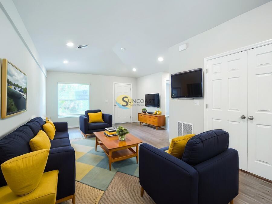 11401 Poplin Ave in Englewood, FL - Building Photo