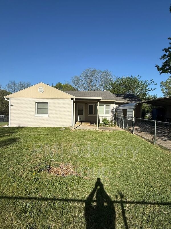 property at 2347 SE Pennsylvania Ave