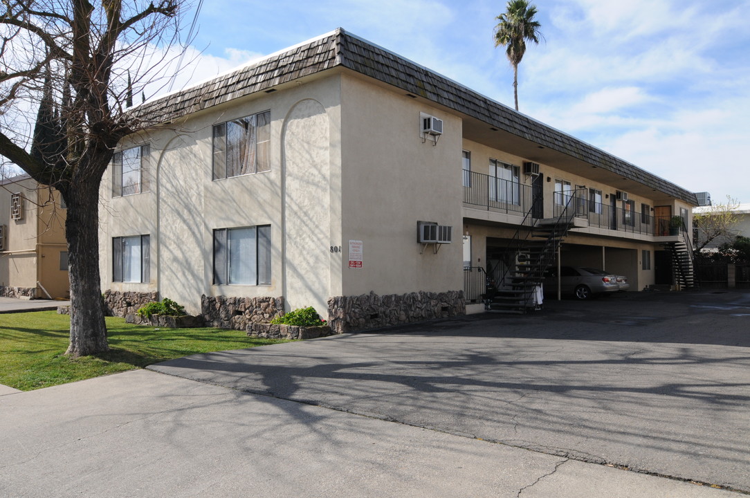 Halo House Transitional Housing in Modesto, CA - Building Photo