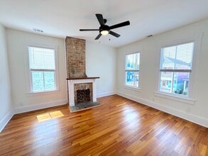 20 E 40th St in Savannah, GA - Foto de edificio - Building Photo
