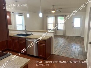12023 Mill Pine in San Antonio, TX - Building Photo - Building Photo