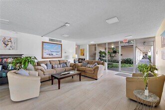 6100 NW 2nd Ave in Boca Raton, FL - Building Photo - Building Photo