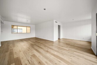 600 West Stocker Street, Unit 312 in Glendale, CA - Foto de edificio - Building Photo