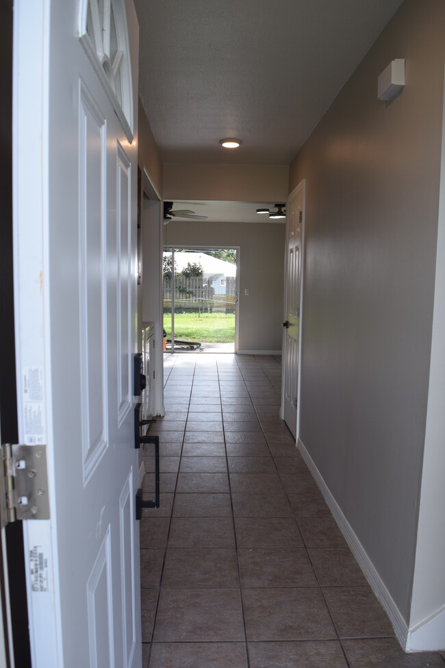 1414 36th Ave in Vero Beach, FL - Building Photo - Building Photo