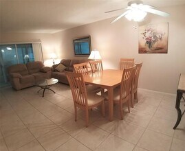 4700 Washington St in Hollywood, FL - Building Photo - Building Photo