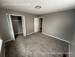 2603 Idlewild Blvd NE in Roanoke, VA - Foto de edificio - Building Photo