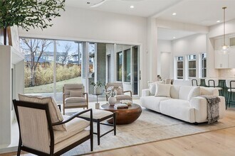 3845 Van Ness Ln in Dallas, TX - Building Photo - Building Photo