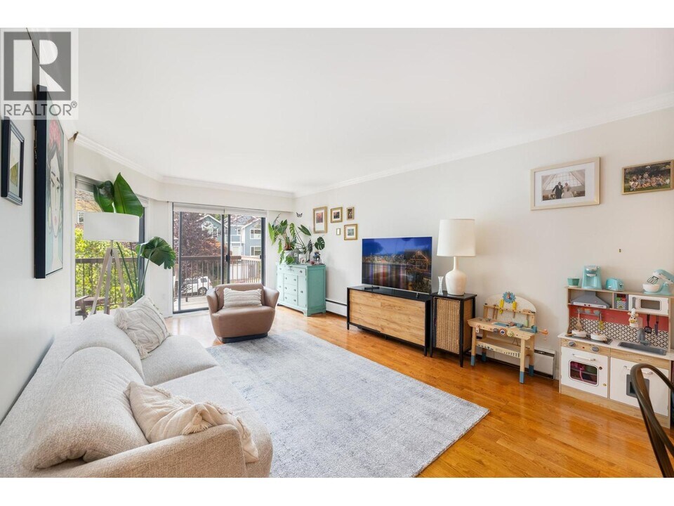 1235 W 15th Ave in Vancouver, BC - Building Photo