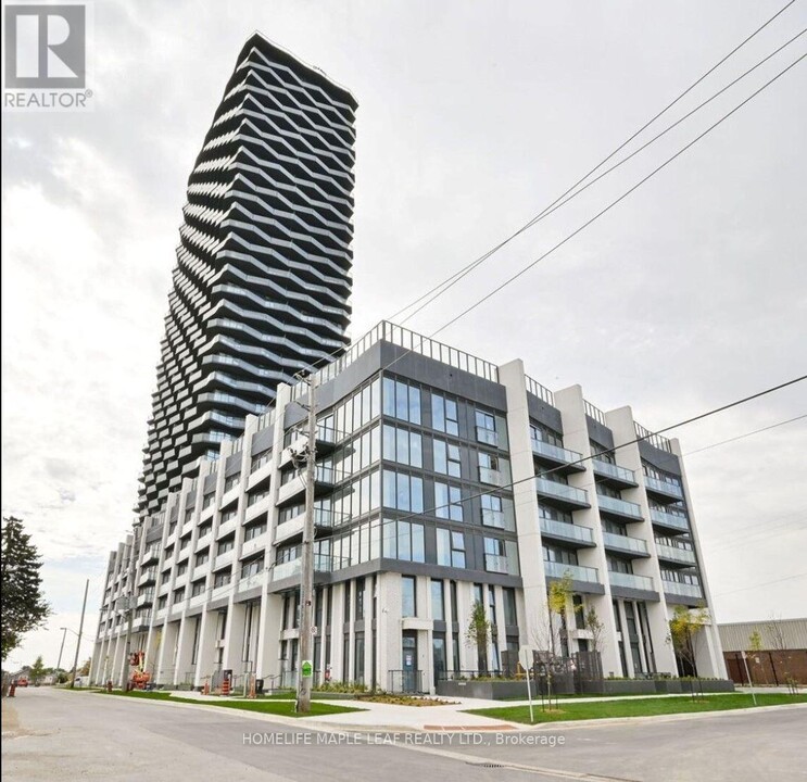 36-1036 Zorra St in Toronto, ON - Building Photo