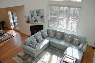 92 Johnson Woods Dr in Reading, MA - Building Photo - Building Photo