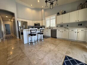 7323 E Wing Shadow Rd in Scottsdale, AZ - Building Photo - Building Photo