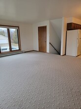 1304 Dewey St, Unit 1304 Dewey St#4 in Kiel, WI - Foto de edificio - Building Photo