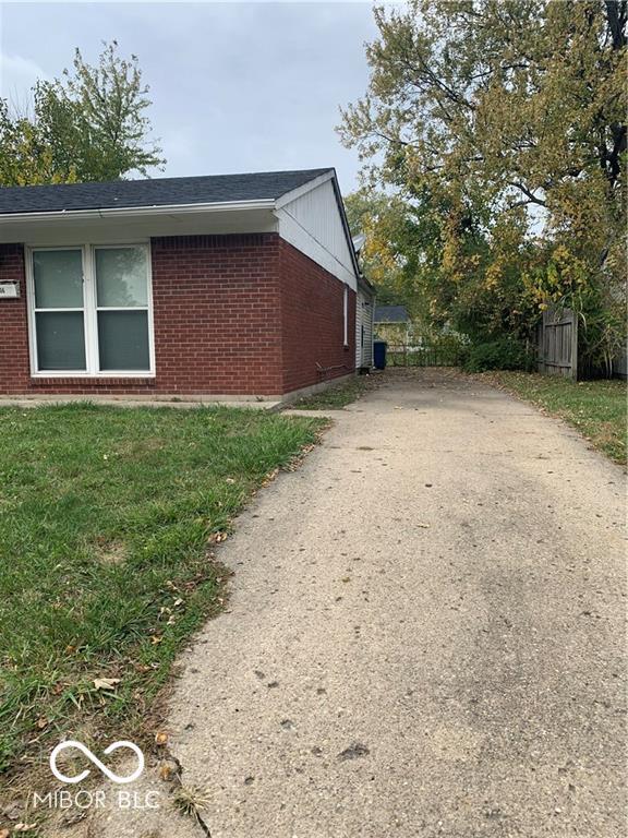 8106 Laughlin Dr in Indianapolis, IN - Building Photo - Building Photo