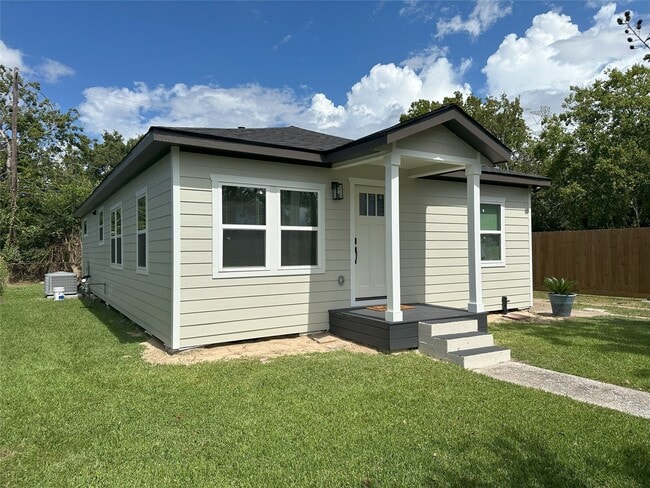 1109 13th St in Galena Park, TX - Building Photo - Building Photo