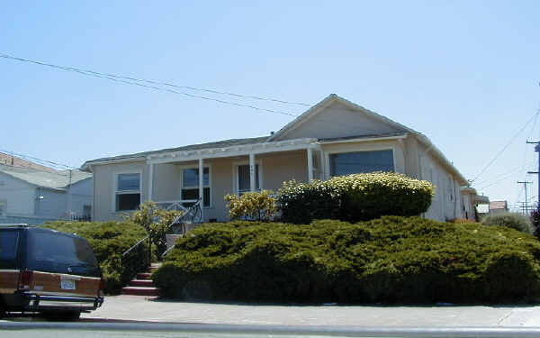 421 41st St in Oakland, CA - Building Photo - Building Photo