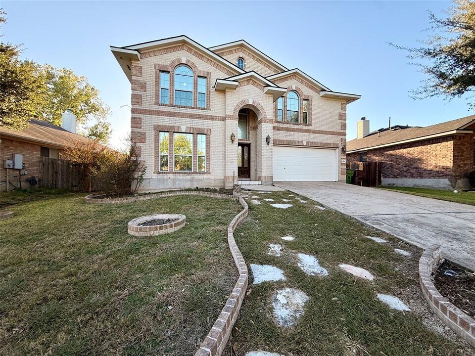 3916 Bonnie Ln in Round Rock, TX - Building Photo