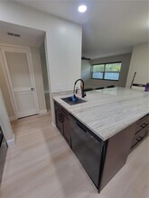 4810 S Dauphin Ave in Tampa, FL - Building Photo - Building Photo